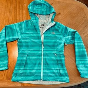Northface Women’s Rain Jacket Medium HyVent 2.5L